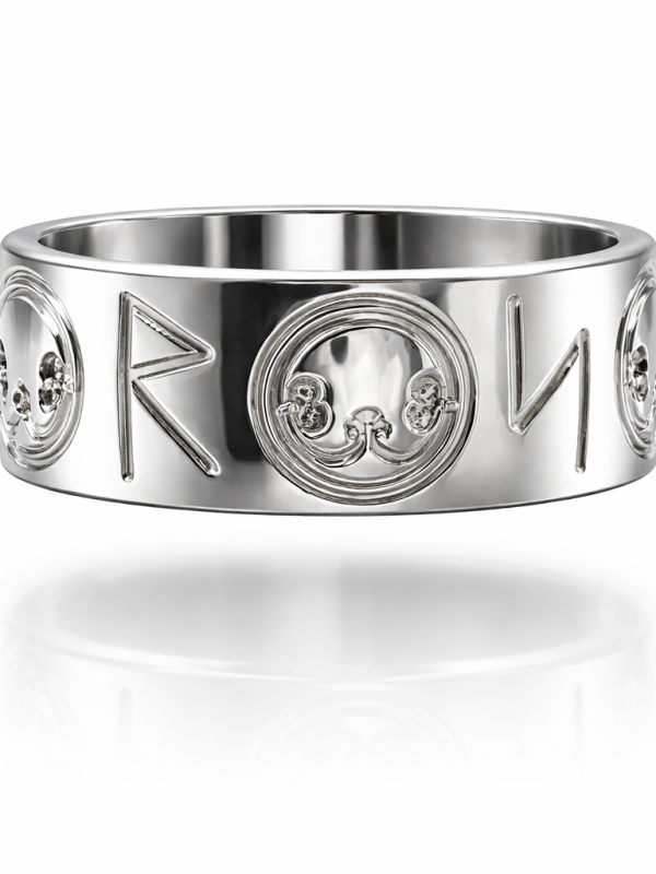 Bred ring med runor