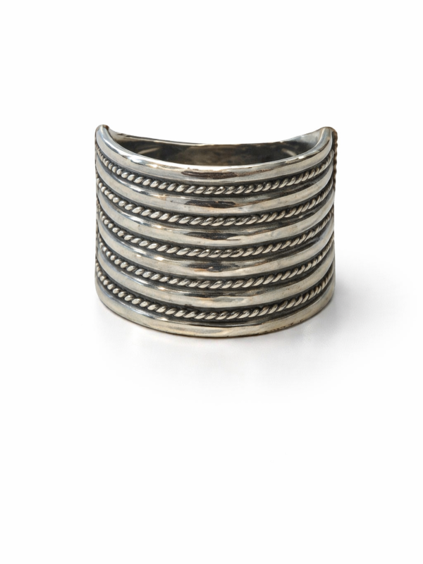 Hög, Glimsta ring